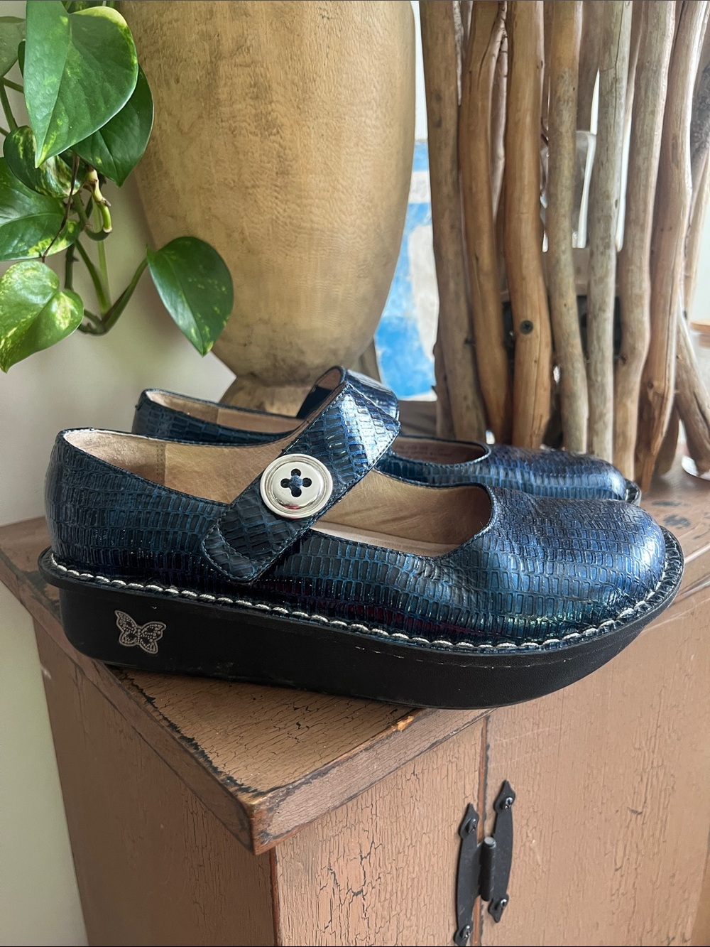Alegria Paloma Mary Jane Shoes Metallic Blue Women’s Size 37 (7/7.5)